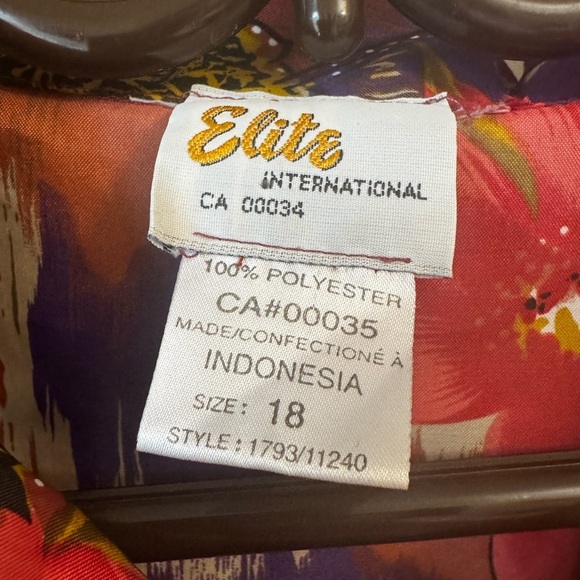 Vibrant Floral Blouse - Picture 2 of 3